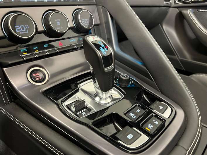 Fahrzeugbild JAGUAR F-TYPE