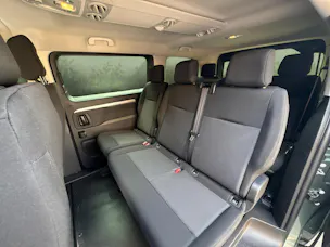PEUGEOT Traveller Standard 2.2 BlueHDi 180  Family Edition S/S