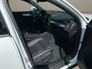 Volvo XC40 2.0 D4 Momentum AWD