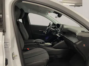 Peugeot 208 1.2 Hybrid Allure Premium Demo