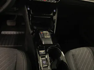 Peugeot 208 1.2 Hybrid Allure Premium Demo