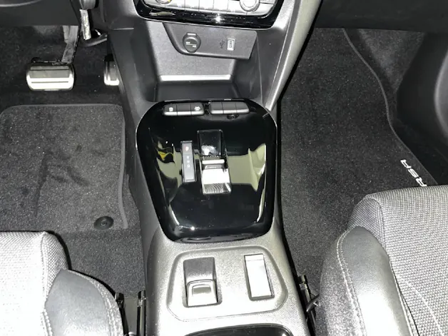 Opel Corsa 1.2 T Hybrid Viva