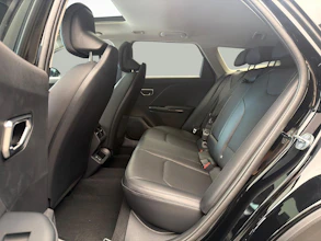 https://vehicle.imgix.net/4404801/011170e7-3219-48a1-b092-65bfb91513f3.jpg
