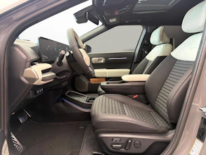 https://vehicle.imgix.net/4404824/7285f0da-405f-409a-a94c-4716e46b60fe.jpg