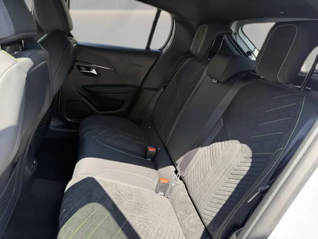 Peugeot 208 Hybrid 145 e-DCS6 GT Exclusive