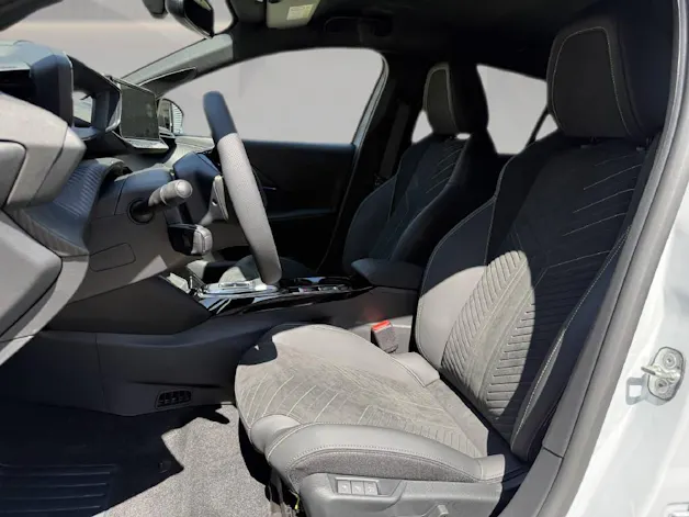 Peugeot 208 Hybrid 145 e-DCS6 GT Exclusive