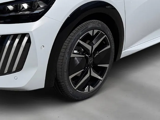 Peugeot 208 Hybrid 145 e-DCS6 GT Exclusive