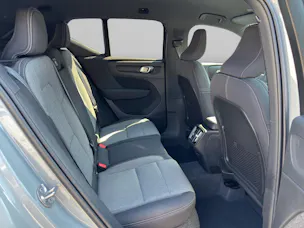 VOLVO XC40 2.0 B4 MH Plus Dark