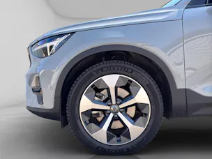 VOLVO XC40 2.0 B4 MH Plus Dark