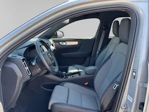 VOLVO XC40 2.0 B4 MH Plus Dark
