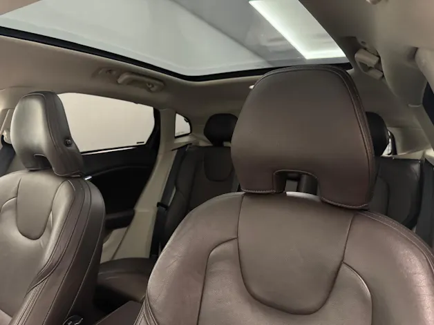 Volvo V40 CC 2.5 T5 Summum AWD S/S