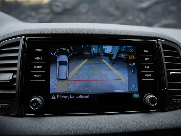 Škoda Karoq 1.5 TSI Selection DSG *Sitzheizung*Lenkradheizung*Rückfahrkamera*