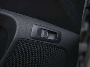 Škoda Karoq 1.5 TSI Selection DSG *Sitzheizung*Lenkradheizung*Rückfahrkamera*