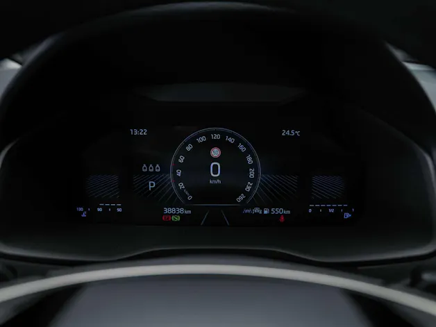 Škoda Karoq 1.5 TSI Selection DSG *Sitzheizung*Lenkradheizung*Rückfahrkamera*