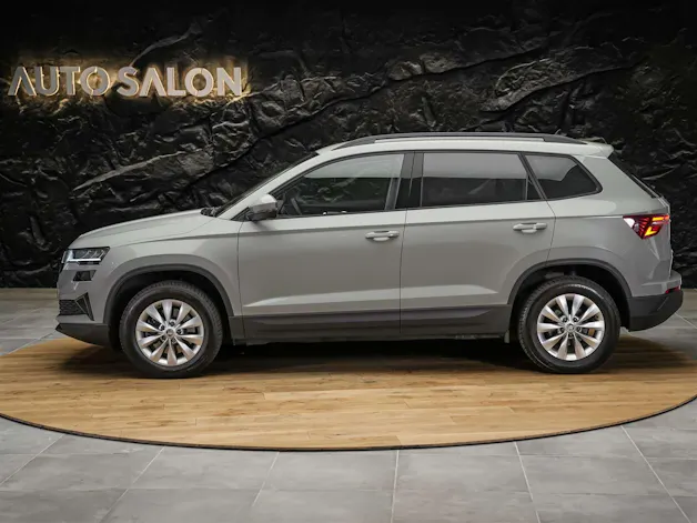 Škoda Karoq 1.5 TSI Selection DSG *Sitzheizung*Lenkradheizung*Rückfahrkamera*