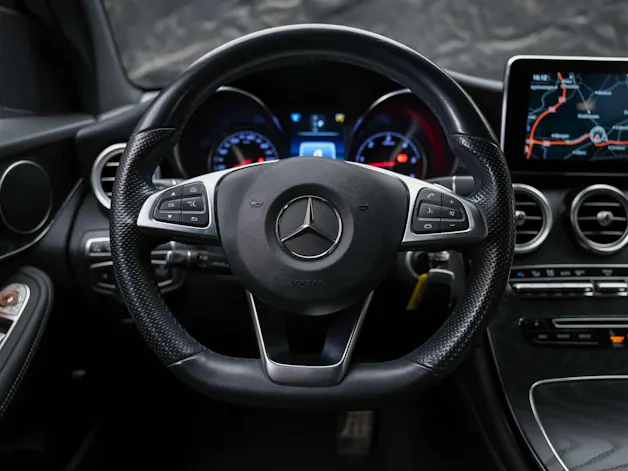 Mercedes-Benz GLC 350 d AMG Line 4Matic 9G-Tronic *Standheizung*Head Up*Sitzheizung*