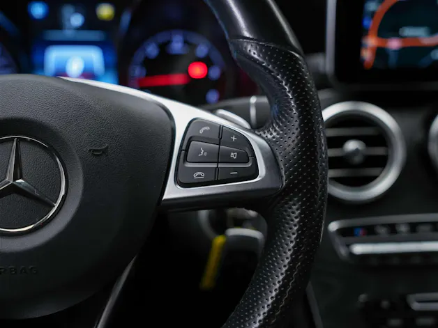 Mercedes-Benz GLC 350 d AMG Line 4Matic 9G-Tronic *Standheizung*Head Up*Sitzheizung*