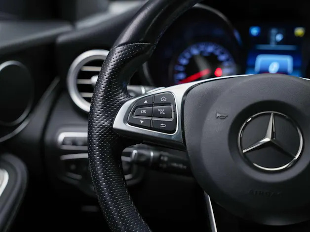 Mercedes-Benz GLC 350 d AMG Line 4Matic 9G-Tronic *Standheizung*Head Up*Sitzheizung*