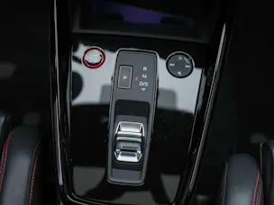Audi RS3 Limousine 2.5 TSI quattro S-tronic *Head Up*Panorama*Bang&Olufsen*