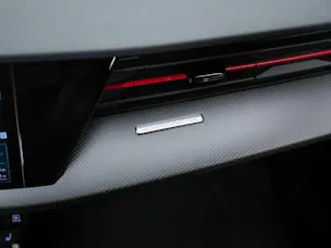Audi RS3 Limousine 2.5 TSI quattro S-tronic *Head Up*Panorama*Bang&Olufsen*