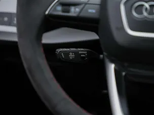 Audi RS3 Limousine 2.5 TSI quattro S-tronic *Head Up*Panorama*Bang&Olufsen*
