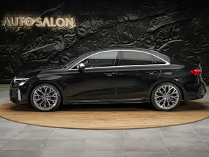Audi RS3 Limousine 2.5 TSI quattro S-tronic *Head Up*Panorama*Bang&Olufsen*