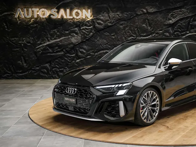 Audi RS3 Limousine 2.5 TSI quattro S-tronic *Head Up*Panorama*Bang&Olufsen*