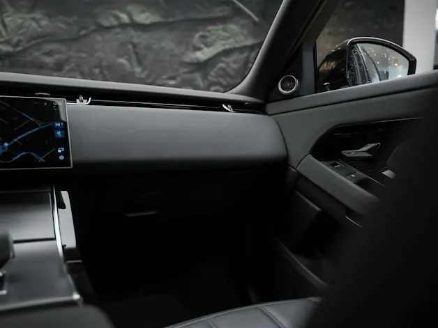 Land Rover Range Rover Evoque R-Dynamic D 200 MHEV SE AT9 *Facelift*Werksgarantie*Panorama*