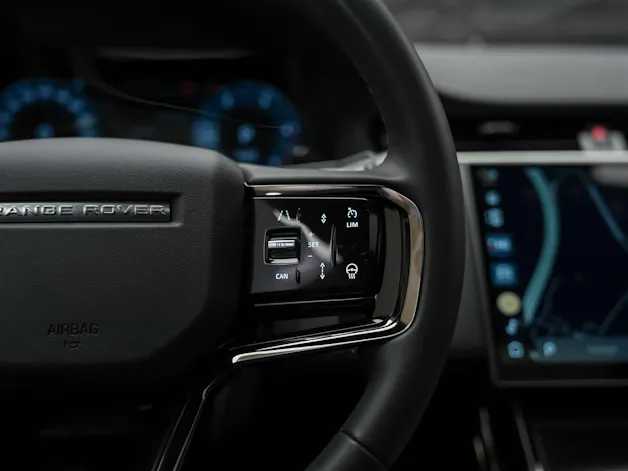 Land Rover Range Rover Evoque R-Dynamic D 200 MHEV SE AT9 *Facelift*Werksgarantie*Panorama*