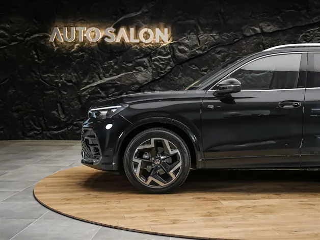 VW Tiguan 1.5 TSI evo2 mHEV R-Line DSG *Abstandsregler*Massage*Lenkradheizung*