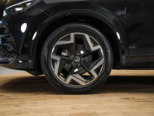 VW Tiguan 1.5 TSI evo2 mHEV R-Line DSG *Abstandsregler*Massage*Lenkradheizung*