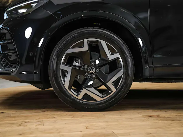 VW Tiguan 1.5 TSI evo2 mHEV R-Line DSG *Abstandsregler*Massage*Lenkradheizung*