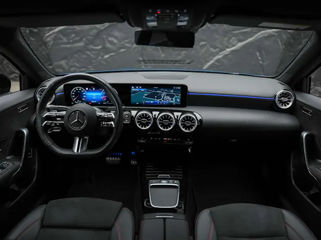 Mercedes-Benz A 200 AMG Line 7G-DCT *Rückfahrkamera*Lenkradheizung*AMG Line Advanced Plus*