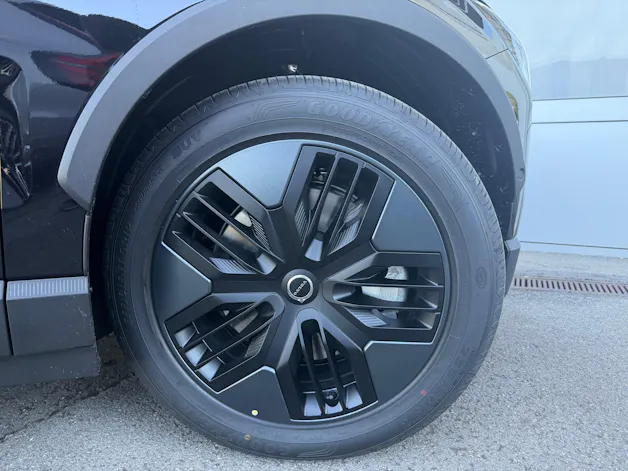 Volvo EX30 Cross Country Twin Performance AWD