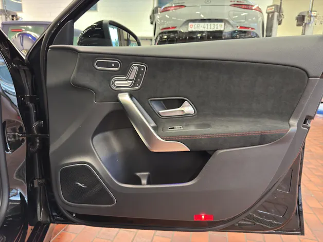 Mercedes-Benz A 220 4Matic 8G-DCT