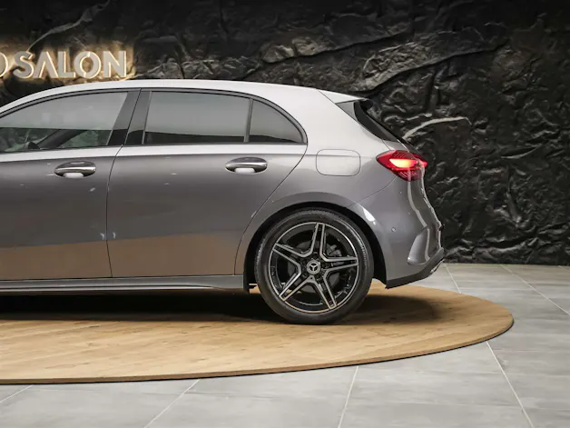 Mercedes-Benz A 250 AMG Line 4Matic 8G-DCT *Facelift*Multibeam LED*AMG Line Advanced plus*