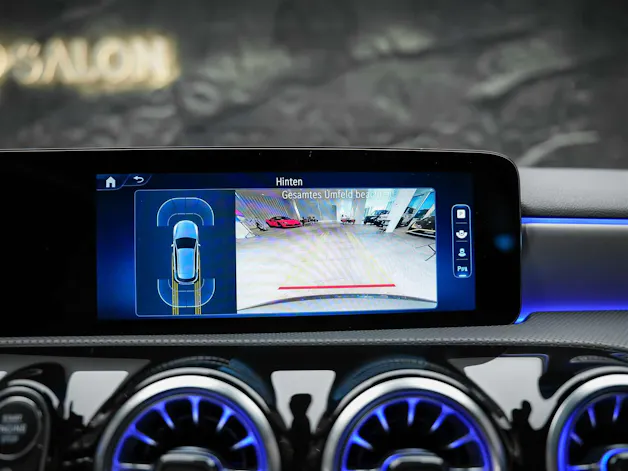 Mercedes-Benz A 250 AMG Line 4Matic 8G-DCT *Facelift*Multibeam LED*AMG Line Advanced plus*