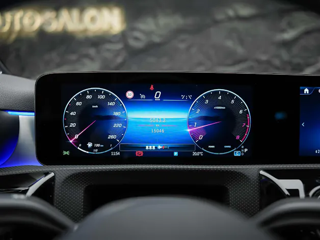 Mercedes-Benz A 250 AMG Line 4Matic 8G-DCT *Facelift*Multibeam LED*AMG Line Advanced plus*