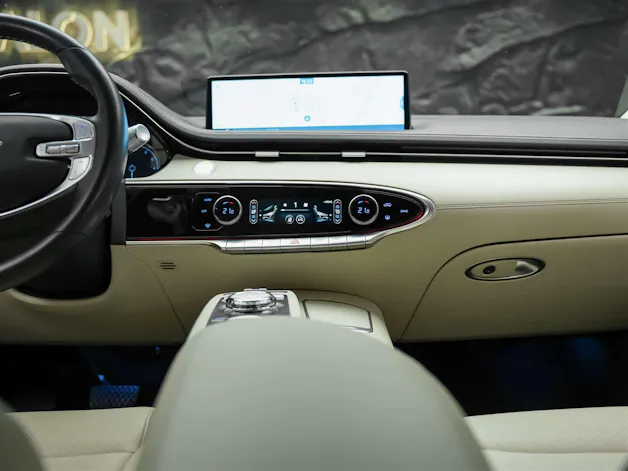 Genesis GV70 2.5 TGDI Luxury AT8 AWD *Panorama*Lexicon*Massage*Sitzlüftung*