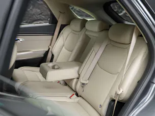 Genesis GV70 2.5 TGDI Luxury AT8 AWD *Panorama*Lexicon*Massage*Sitzlüftung*