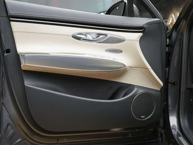 Genesis GV70 2.5 TGDI Luxury AT8 AWD *Panorama*Lexicon*Massage*Sitzlüftung*