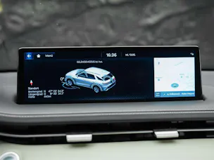 Genesis GV70 2.5 TGDI Luxury AT8 AWD *Panorama*Lexicon*Massage*Sitzlüftung*