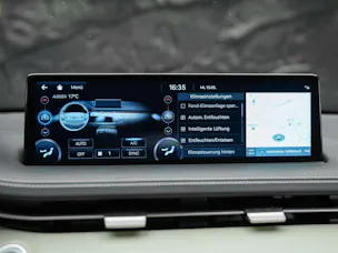 Genesis GV70 2.5 TGDI Luxury AT8 AWD *Panorama*Lexicon*Massage*Sitzlüftung*