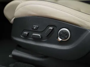 Genesis GV70 2.5 TGDI Luxury AT8 AWD *Panorama*Lexicon*Massage*Sitzlüftung*
