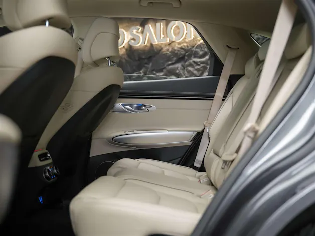 Genesis GV70 2.5 TGDI Luxury AT8 AWD *Panorama*Lexicon*Massage*Sitzlüftung*