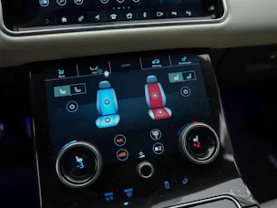 Land Rover Range Rover Velar R-Dynamic P 380 HSE *First Edition*Massage*Panorama*360°Kamera*Sitzbelüftung*