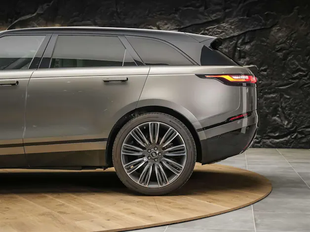 Land Rover Range Rover Velar R-Dynamic P 380 HSE *First Edition*Massage*Panorama*360°Kamera*Sitzbelüftung*