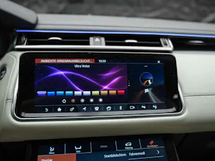 Land Rover Range Rover Velar R-Dynamic P 380 HSE *First Edition*Massage*Panorama*360°Kamera*Sitzbelüftung*