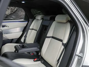 Land Rover Range Rover Velar R-Dynamic P 380 HSE *First Edition*Massage*Panorama*360°Kamera*Sitzbelüftung*