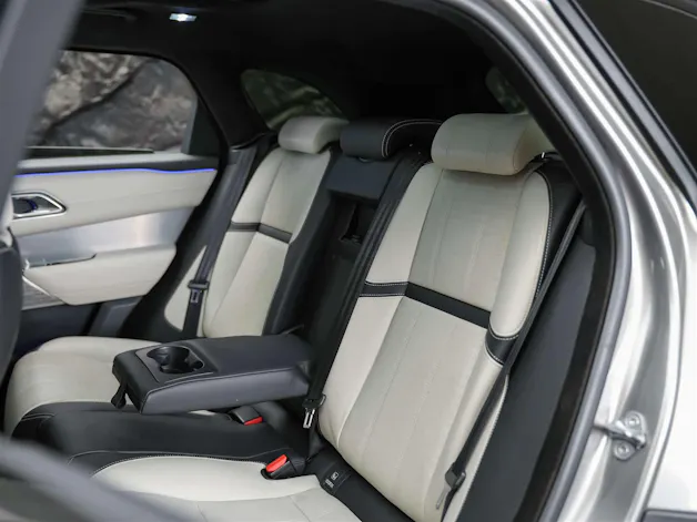 Land Rover Range Rover Velar R-Dynamic P 380 HSE *First Edition*Massage*Panorama*360°Kamera*Sitzbelüftung*